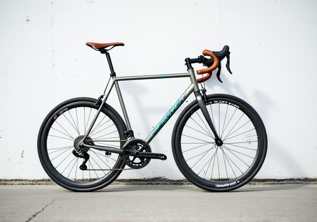 Bicicletta urban commuter ultraleggera